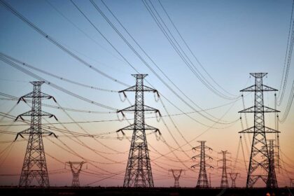 Güney'de Sıcak ve Elektrik Alarmı